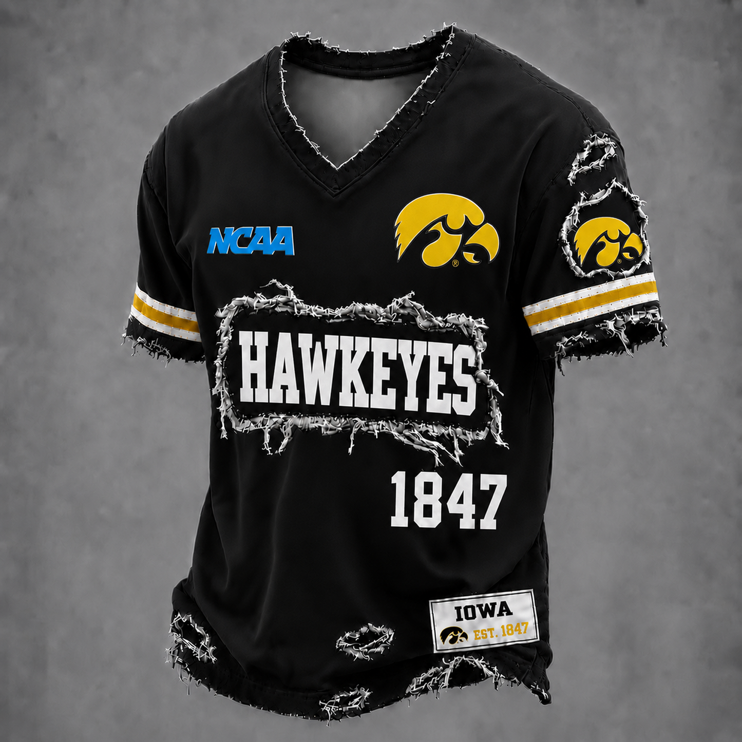 IOWA x NCAA LUXURY V-Neck T-Shirt 0506 DatND DVT